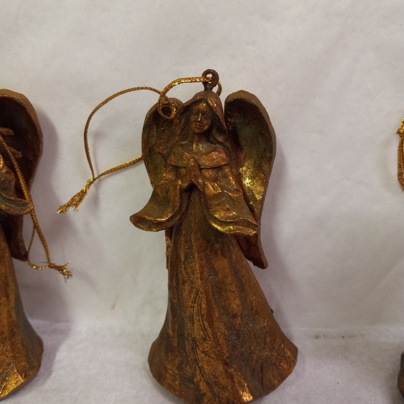 SET 3 Angel Cherubs Gold Glittered Ornaments Caroling 4" Free Standing - Picture 3 of 10